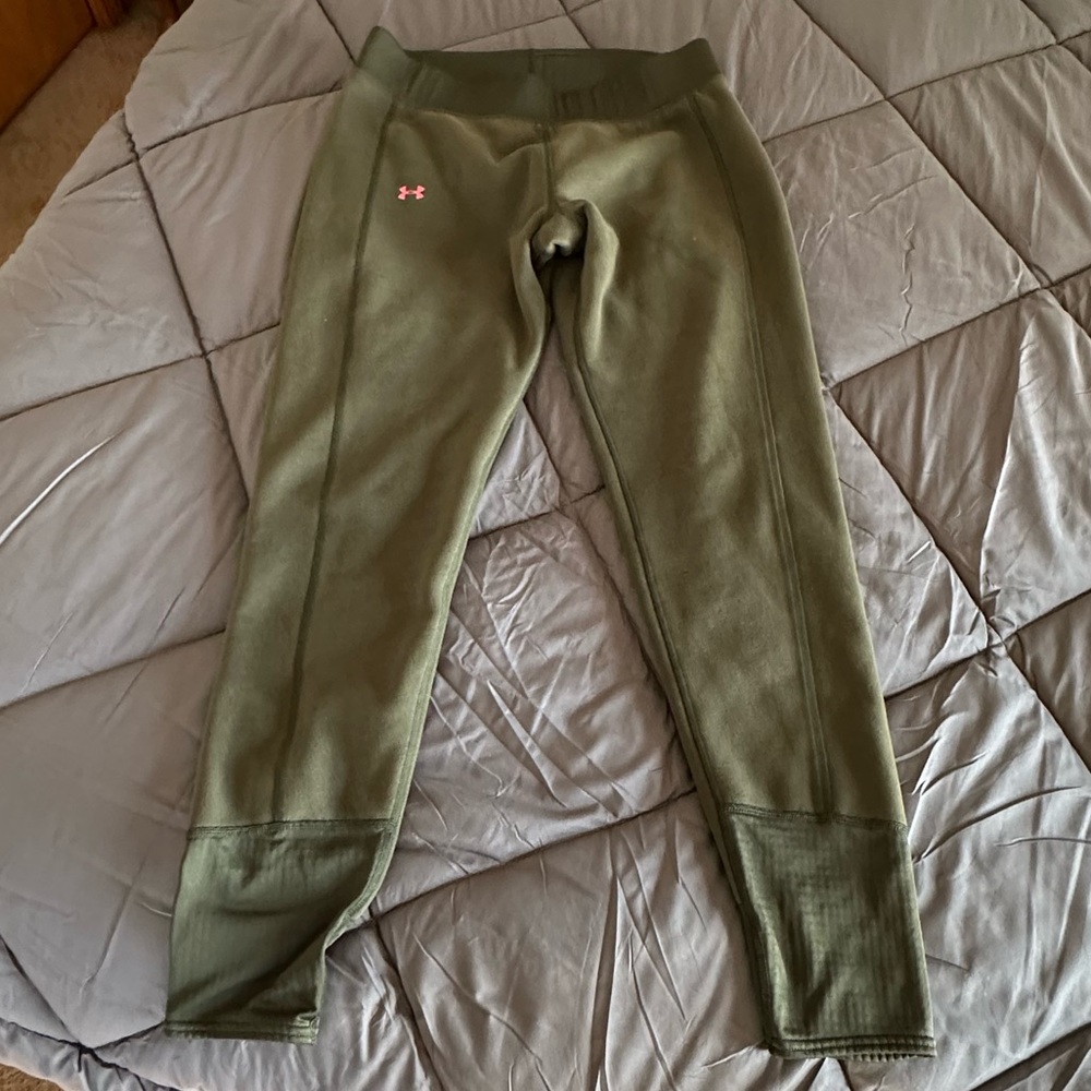 Under Armour 5.0 base layer bottoms, size Md.